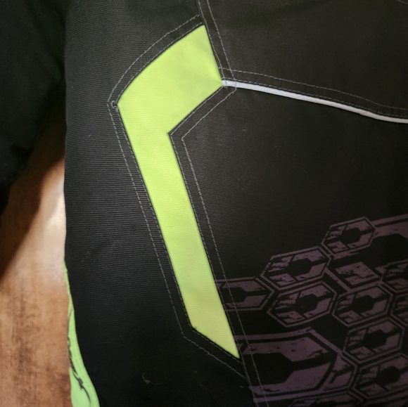 Youth Bolt Castle Jacket - Picture 11 of 16